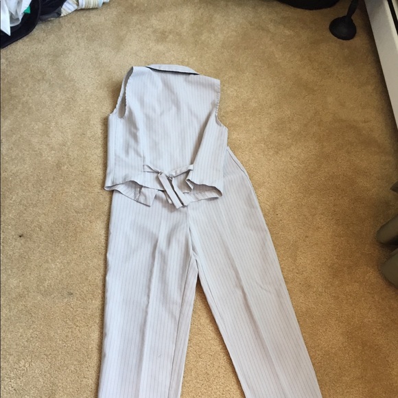 Suit - Picture 2 of 5